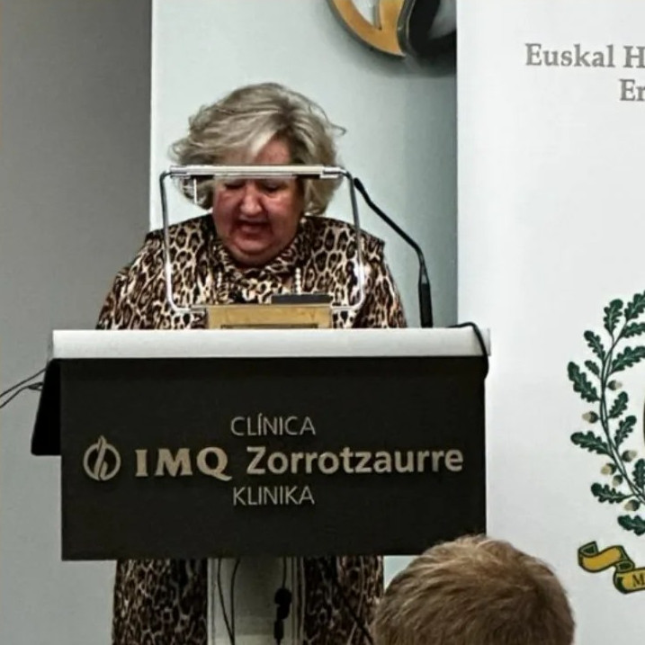 Carmen Miral-Premio divulgacion cientifica-Academia cinecias medicas Bilbao